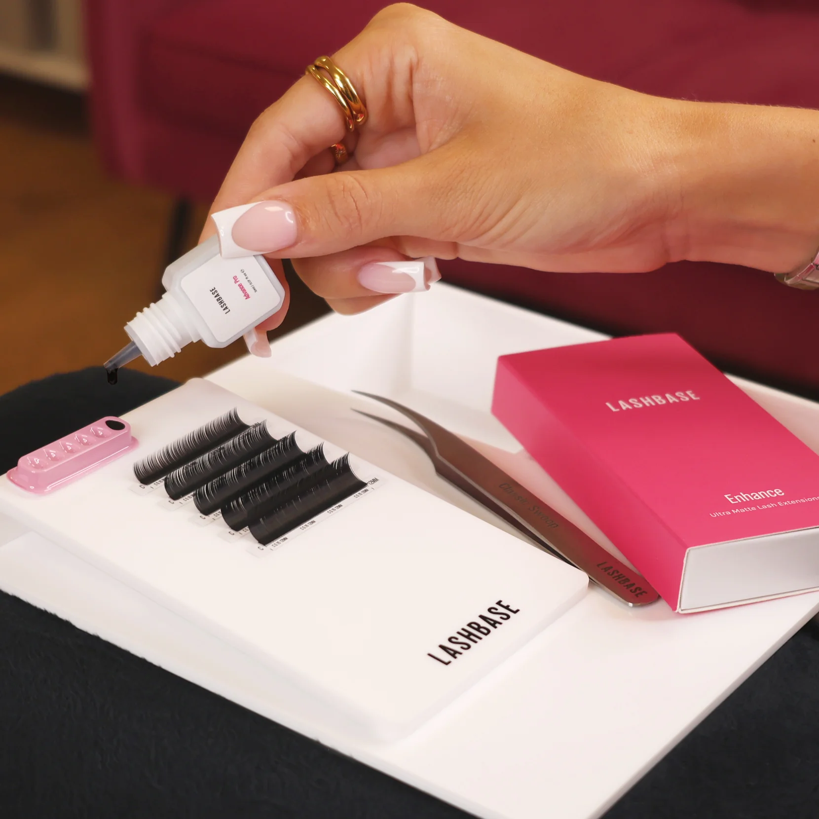Angled Anti-Glare Lash Tile - Image 3