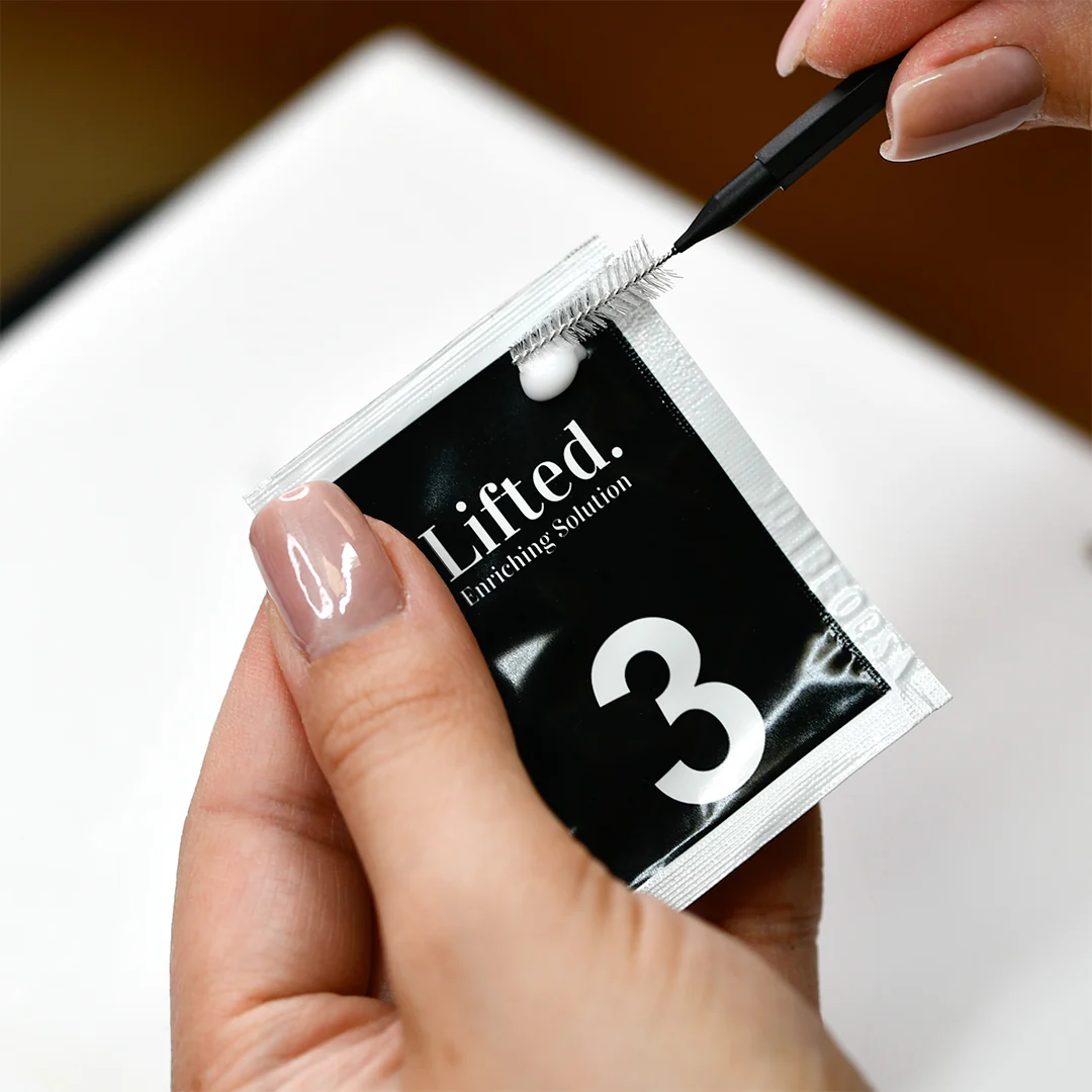 Brow Lamination Brushes - Image 3