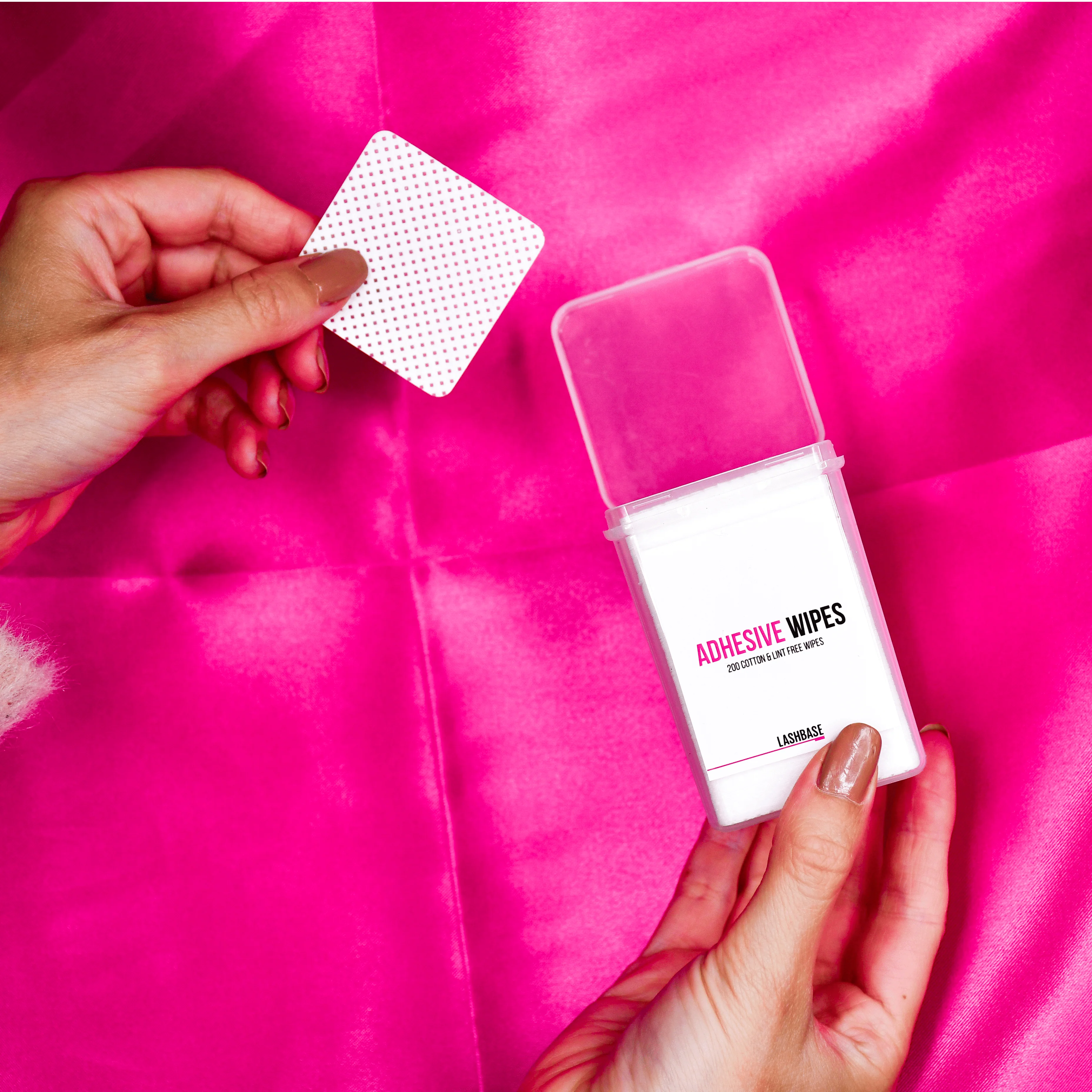 Eyelash Adhesive Nozzle Wipes - Image 3