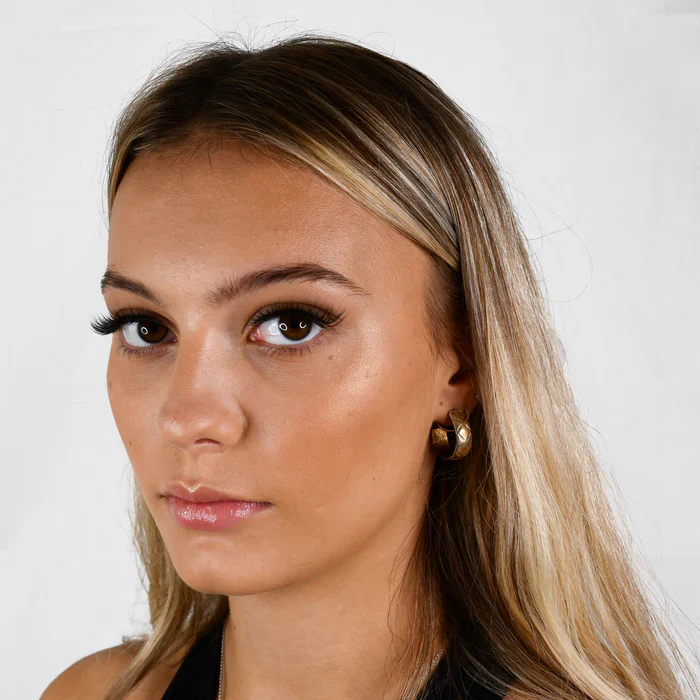 LB04 Natural Strip Lashes - Image 4