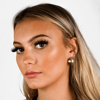 LB06 Volume Strip Lashes - Image 5