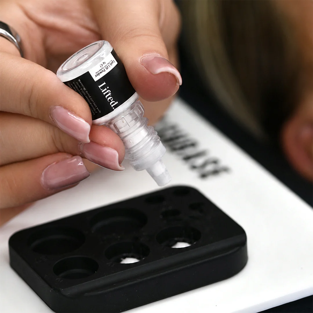 Silicone Lash and Brow Palette - Small - Image 3
